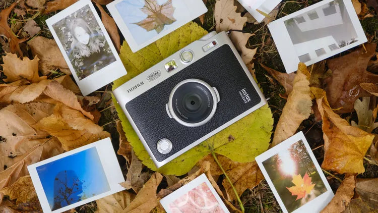Fujifilm Instax Mini Evo 2 Resmi Dirilis, Bawa Layar Touchscreen 4,5 Inci dan 100 Efek Foto Keren
