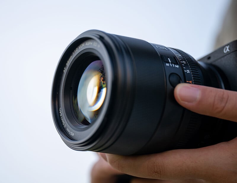 Viltrox AF 56mm f/1.2 Pro Dirilis: Lensa APS-C dengan Bokeh Mewah dan Harga Terjangkau