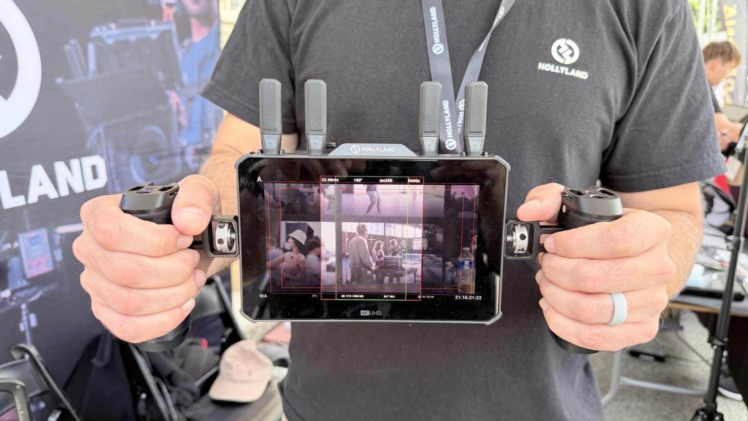 Jangkauan Tembus 1.5 Km! Hollyland Pamerkan Monitor Wireless Pyro 7 Ultra di Cine Gear 2026