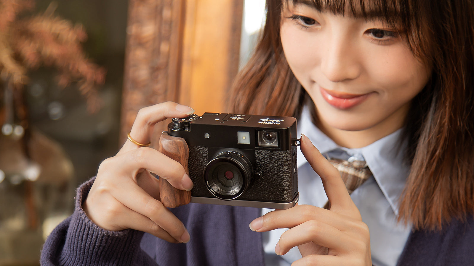 Cari Vibe Kamera Analog tapi Butuh Performa Digital untuk Konten Video? Fujifilm X-half Jawabannya