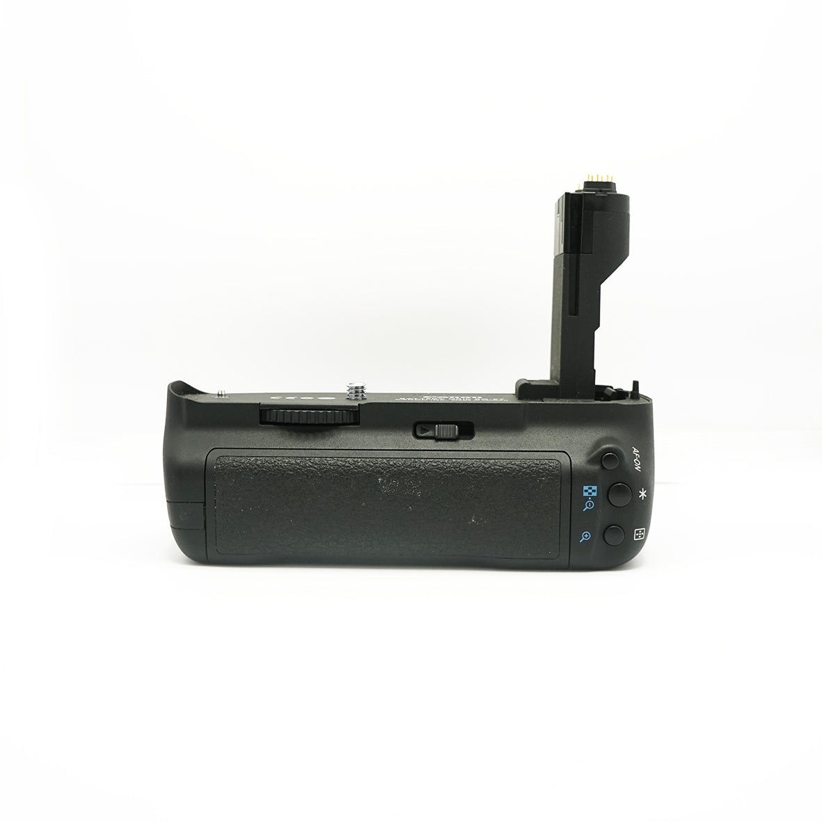 CANON BG-E7 BATTERY GRIP FOR CANON EOS 7D - SCORE 8