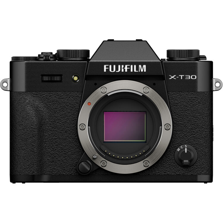 Fujifilm X-T30 III Mirrorless Camera with 13-33mm f/3.5-6.3 Lens (Black)