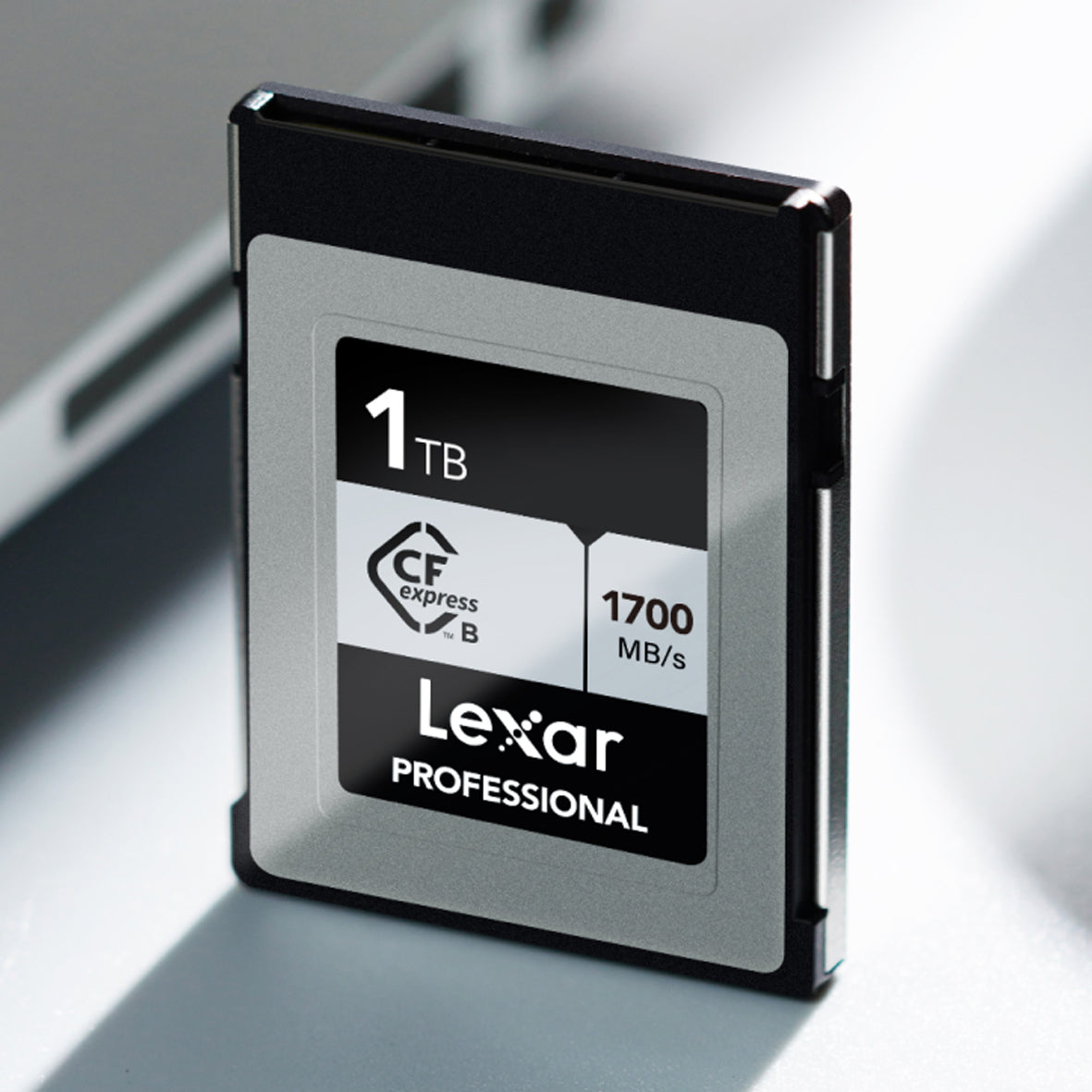 Lexar 1TB Professional CFexpress Type-B Silver Memory Card W1250MB/s R1700MB/s