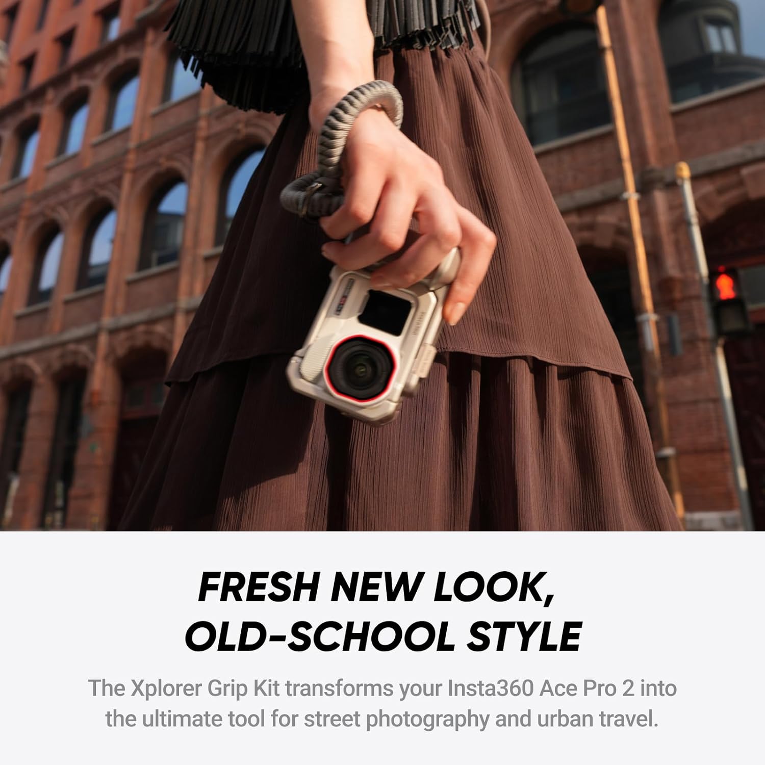 Insta360 Ace Pro 2 Dual Battery (Artic White) Xplorer Bundle (Moonlight Silver)