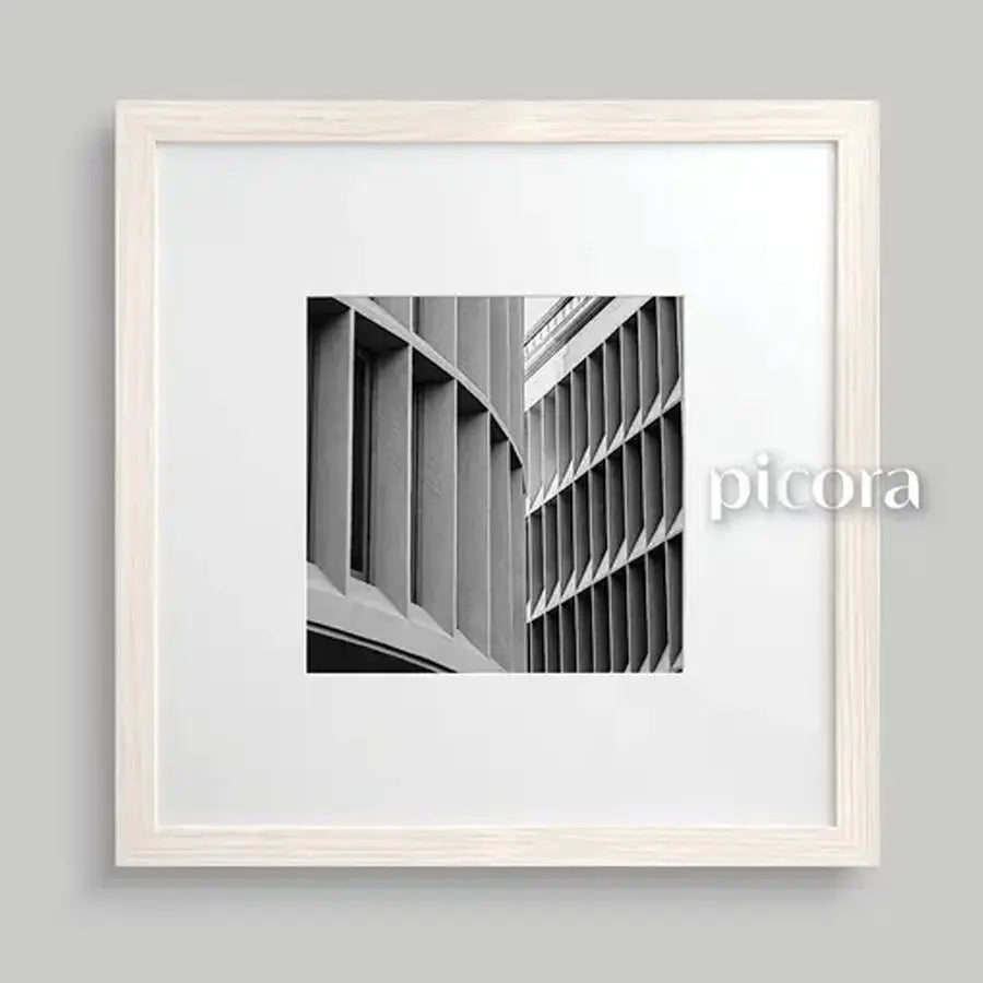 Picora Arte Floating Frame 36x36cm Oak