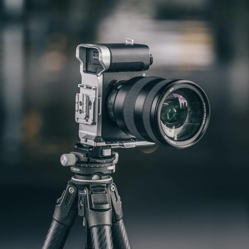 FALCAM F22&F38&F50 Quick Release Camera L-Bracket Silk Silver (FOR SONY ZV-E1) C00B3503W