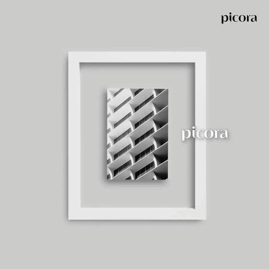 Picora Arte Floating Frame 8R matted to 4R White