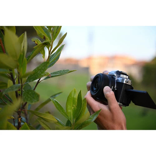 Nikon Nikkor Z DX 24mm f1.7 Mirrorless Lens
