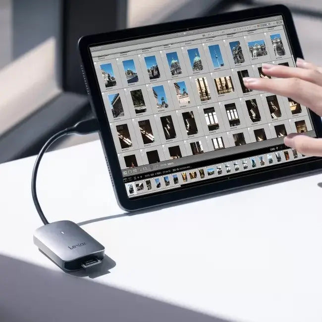 Lexar CFExpress Type A USB 3.2 Gen 2 USB C Card Reader LRW515U