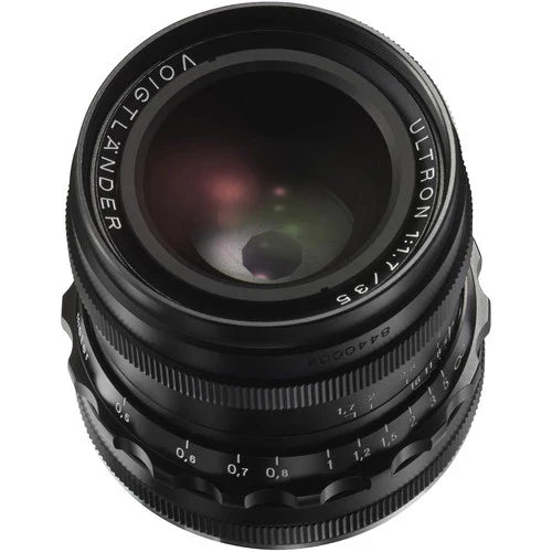 Voigtlander Ultron 35mm f1.7 Aspherical Lens (Black)