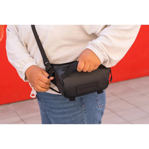 WANDRD Rogue Camera Sling, 3L Black Camera Bag SLG3-BK-1