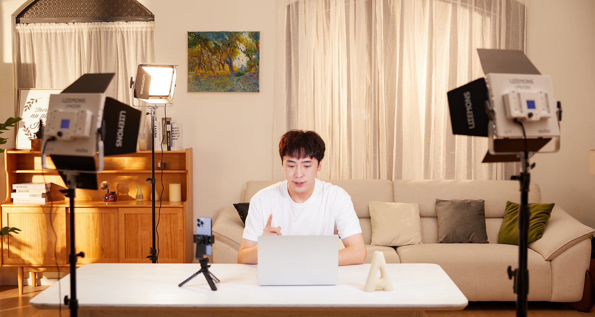 Godox Litemons LP1200R: Satu Lampu dengan Banyak Feel untuk Para Kreator