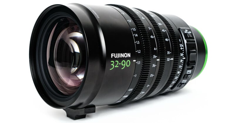 Fujifilm Luncurkan Lensa Cinema Fujinon GF 32-90mm T3.5 PZ OIS WR untuk Sistem GFX