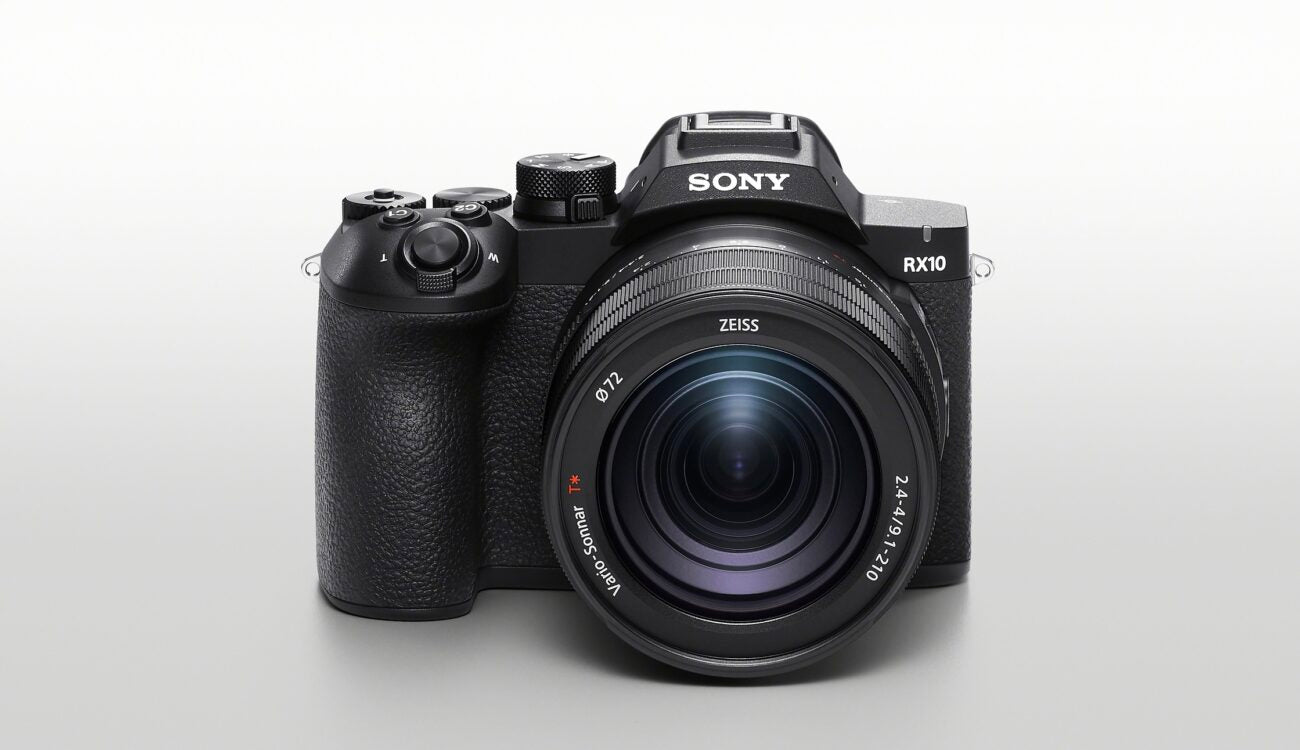 Sony RX10 V vs. RX10 IV: Layak Upgrade atau Cukup Pakai Versi Lama?