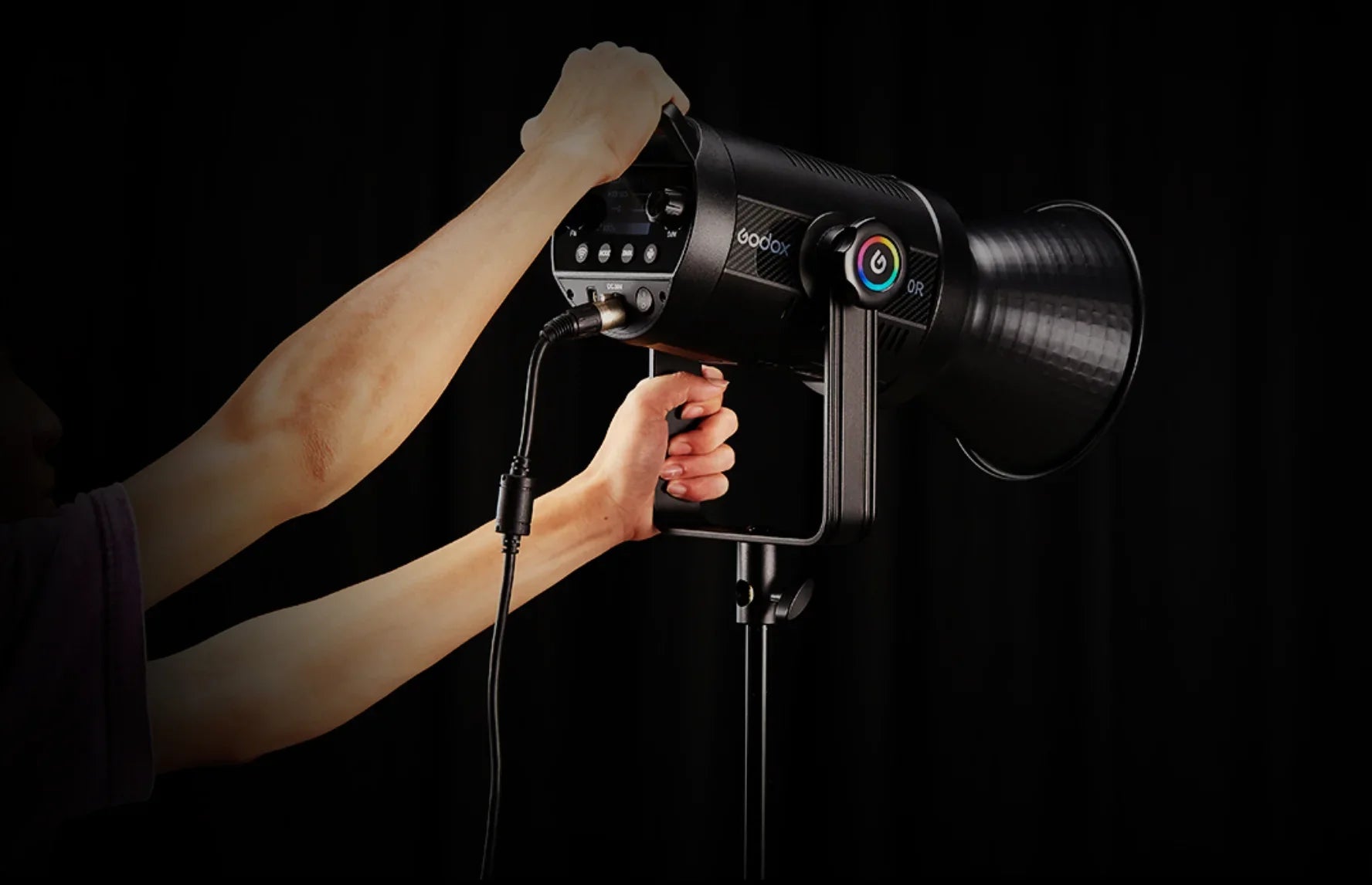 Yuk Maksimalkan Setup Studio dengan Lampu Fleksibel Godox SL150R