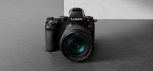 Gak Perlu Gimbal! Kamera Lumix S5II Bikin Video Traveling dan Daily Kamu Tetap Stabil