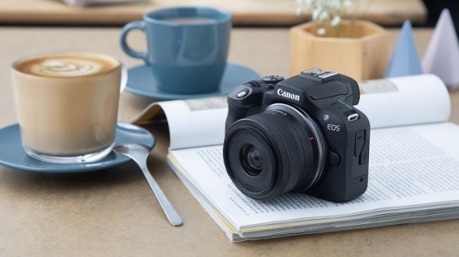 Ini Dia Canon EOS R100, Kamera Hybrid Entry Level yang Ramah di Kantong