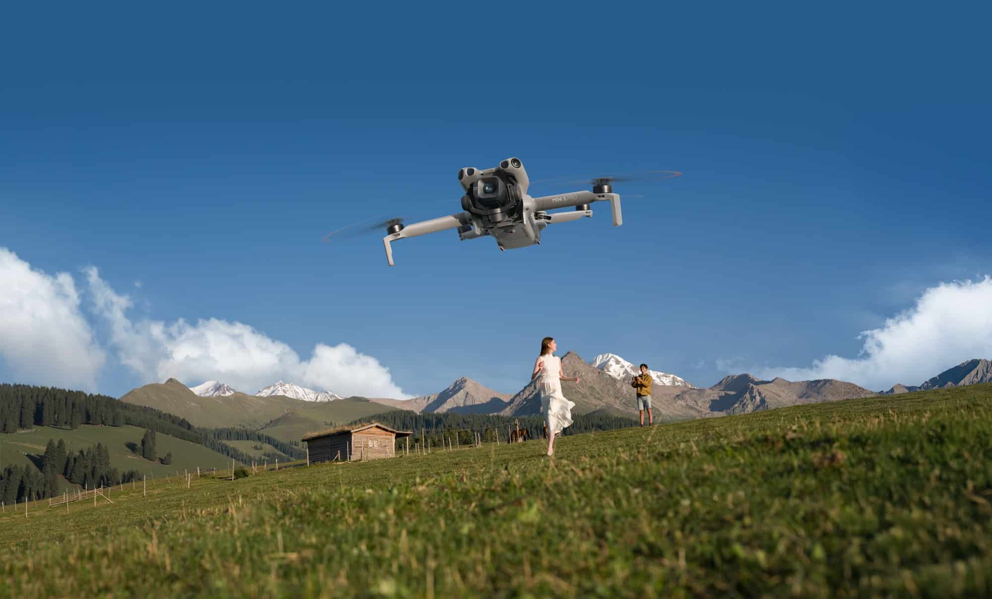 Kenapa Format Vertikal DJI Mini 5 Pro Cocok untuk Para Konten Kreator? Ini Alasannya