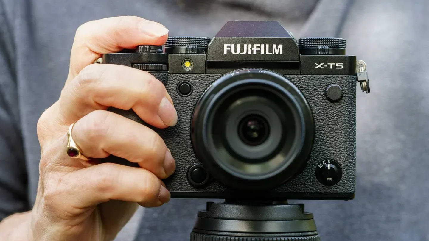 Fujifilm X-T5: Kamera Paling Balance untuk Fotografi dan Konten yang Kreatif