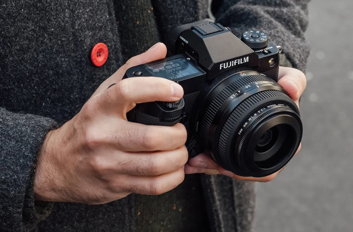 Kamera Fujifilm GFX100S II: Resolusi 102MP yang Bikin Crop Tetap Tajam