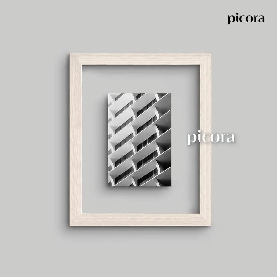 Picora Arte Floating Frame 8R matted to 4R Oak