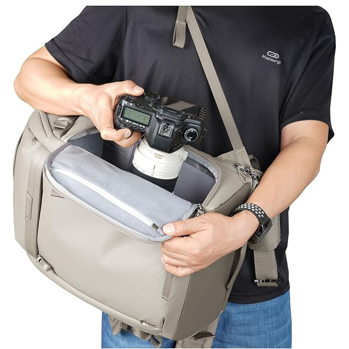 Vanguard VEO METRO B25L Backpack Camera Cream