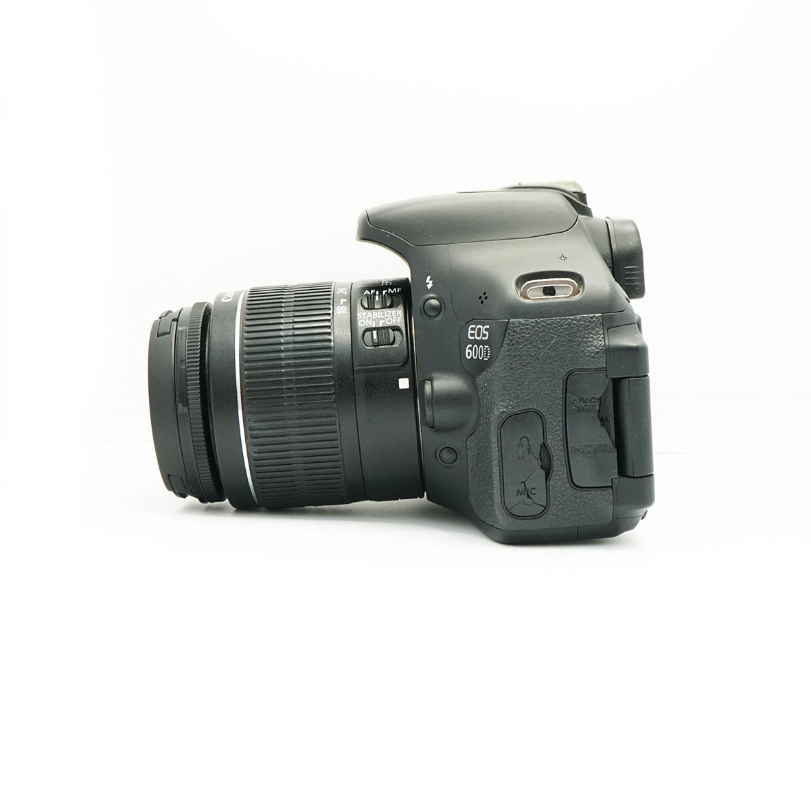 CANON EOS 600D KIT WITH EF-S 18-55MM F3.5-5.6 IS II  - SCORE 8