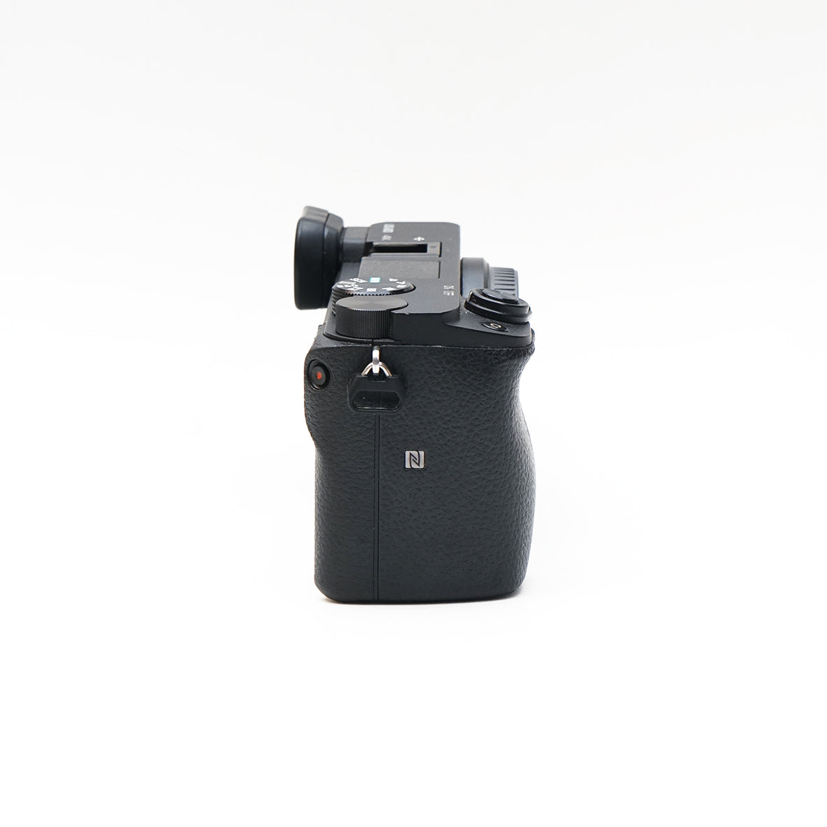 SONY ALPHA 6400 BO  - SCORE 8