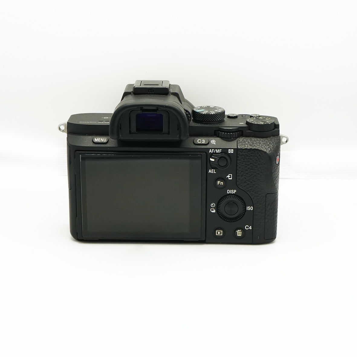 SONY ALPHA 7 II KIT WITH FE 50MM F1.8  - SCORE 8+