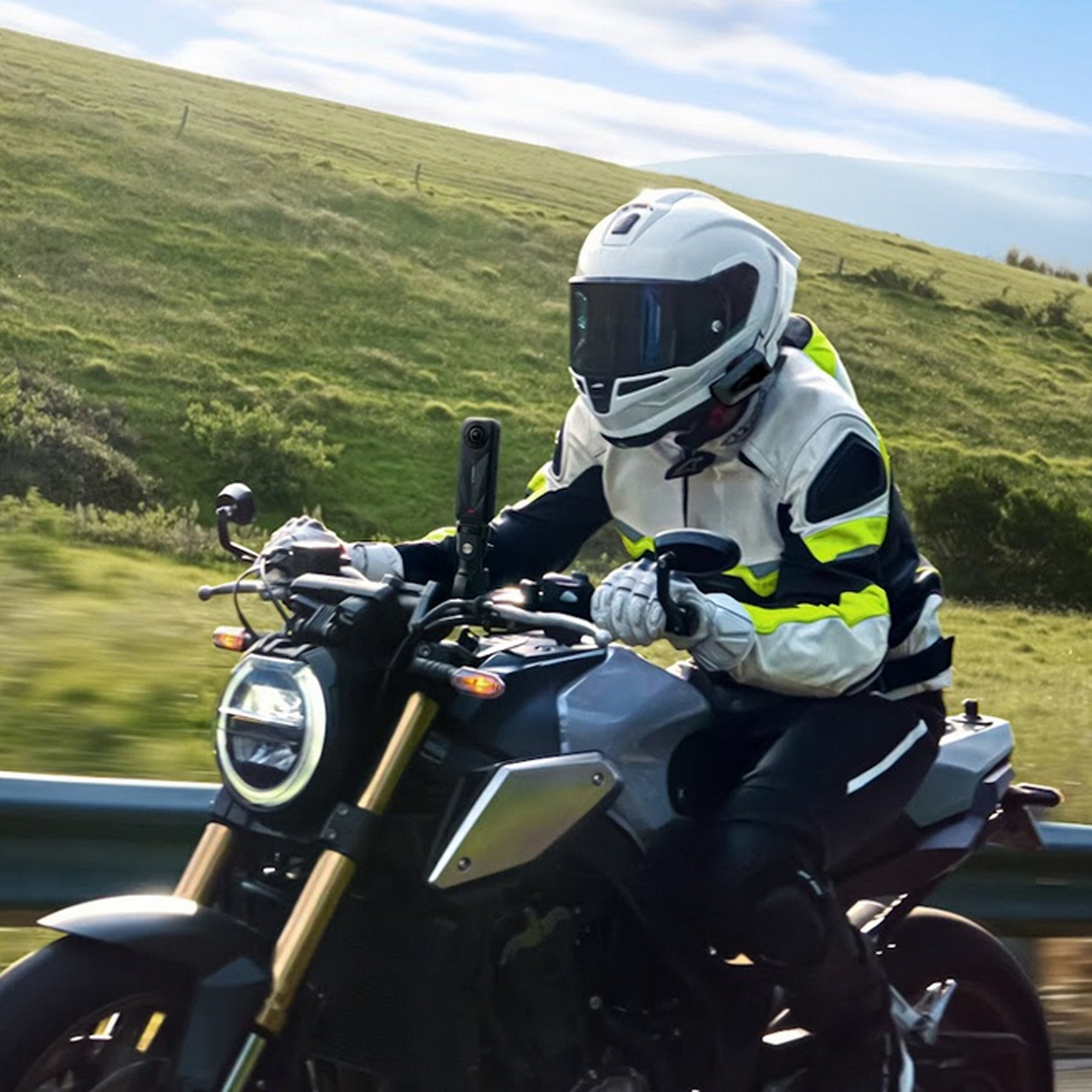 Insta360 X5 Cycling Bundle