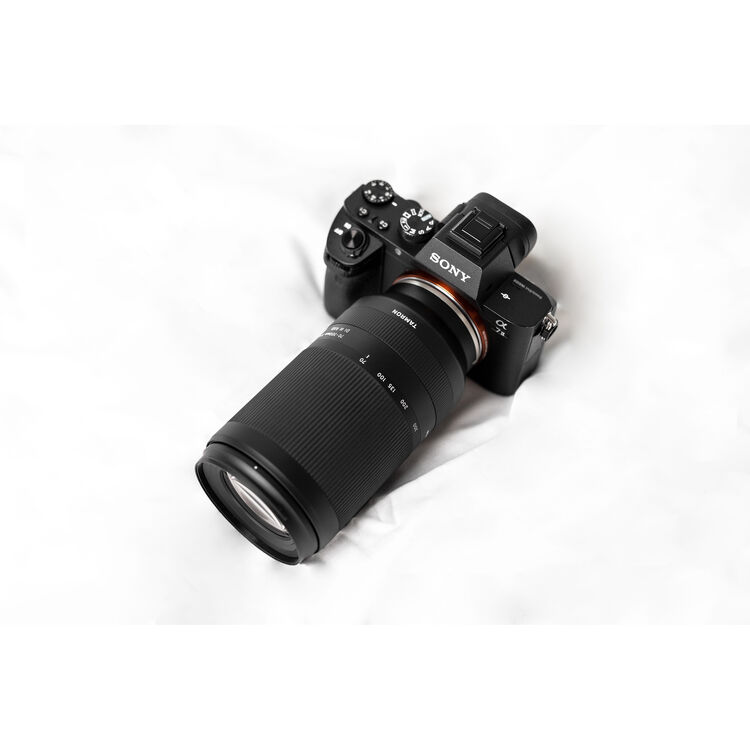 Tamron 70-300mm F/4.5-6.3 Di III RXD For Sony
