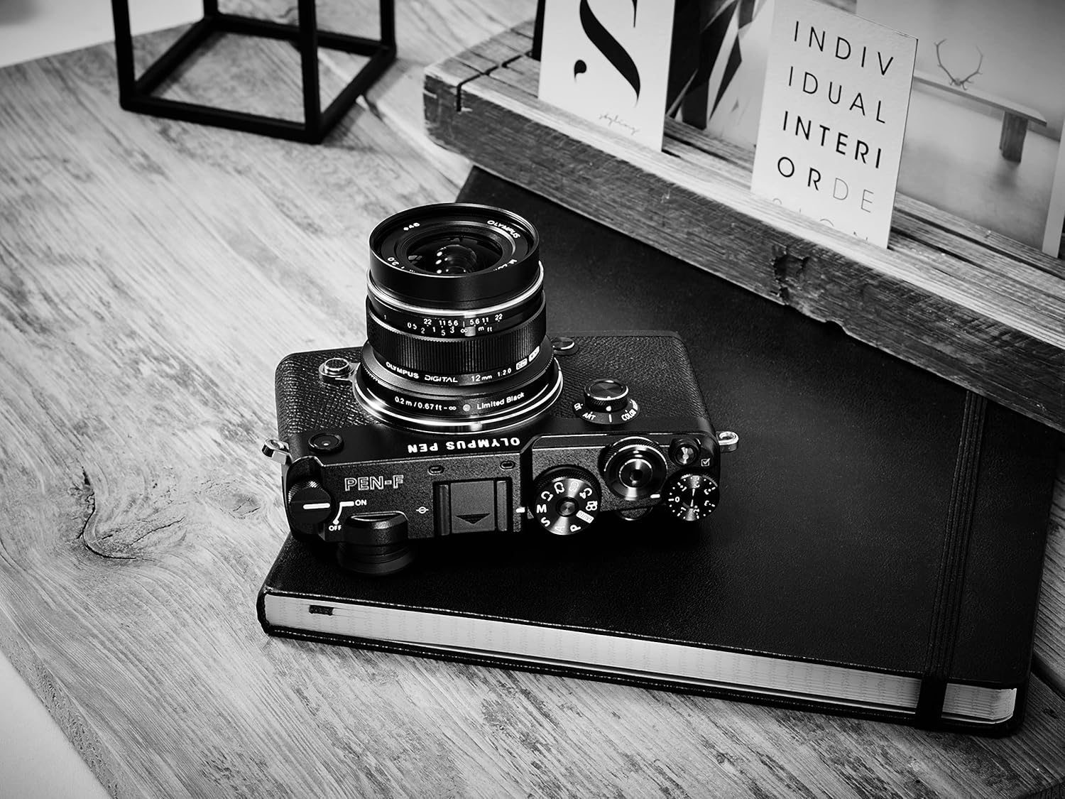 OM SYSTEM M.ZUIKO DIGITAL ED 14-42mm F3.5-5.6 EZ Lens (Black)
