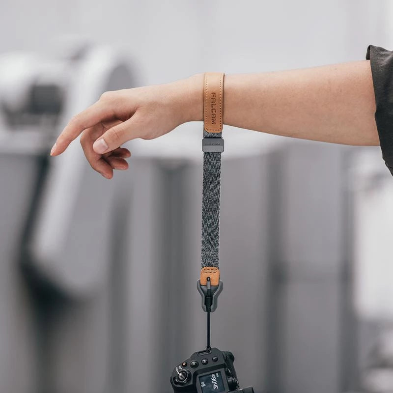 FALCAM Maglink Quick Magnetic Buckle Wrist StrapGreyM00A3801