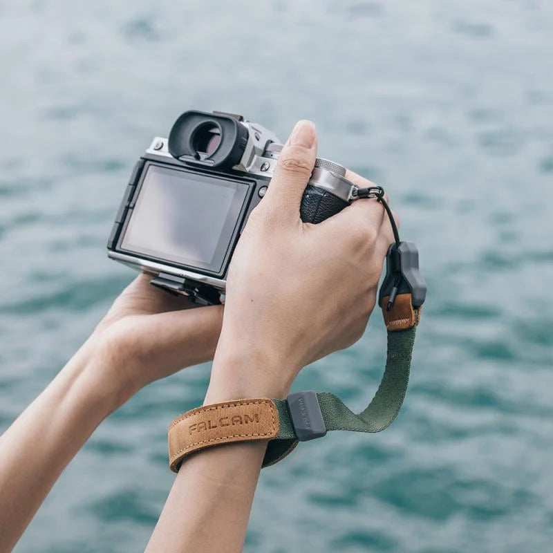 FALCAM Maglink Quick Magnetic Buckle Wrist StrapBlueM00A3801B