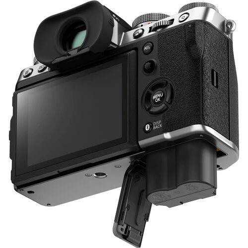 Fujifilm X-T5 Mirrorless Camera with 16-80mm Lens (Silver)