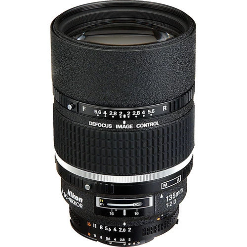 Nikon AF 135mm f2D DC-NIKKOR