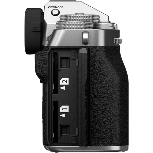 Fujifilm X-T5 Mirrorless Camera with 16-80mm Lens (Silver)