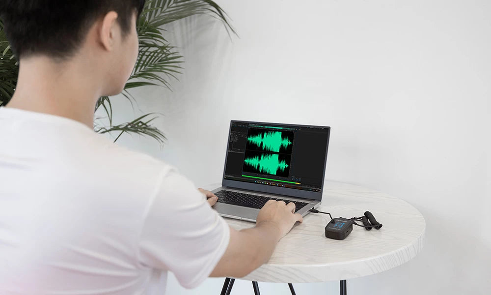 Saramonic Blink 500 Pro B8 4 Person Wireless Microphone